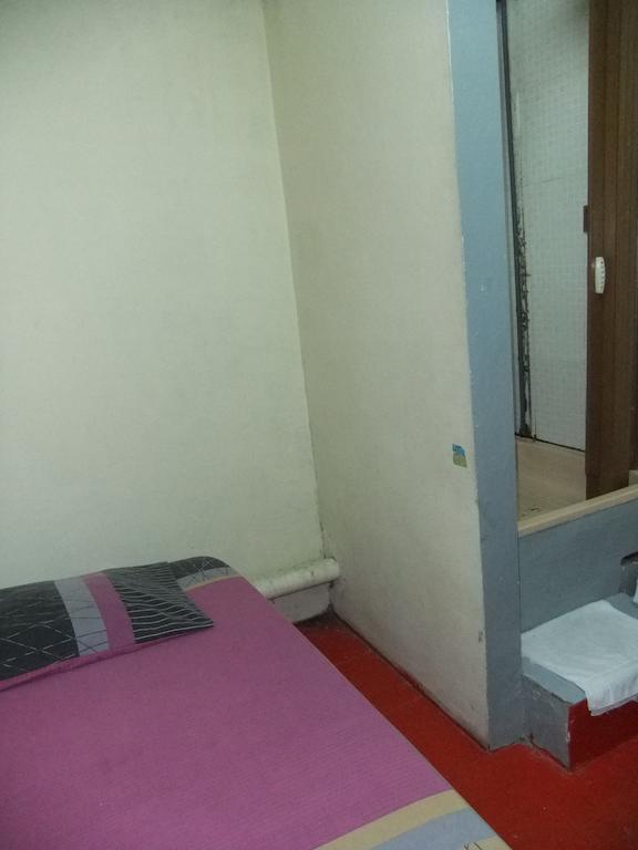 Hawaii Hostel Singapore Værelse billede