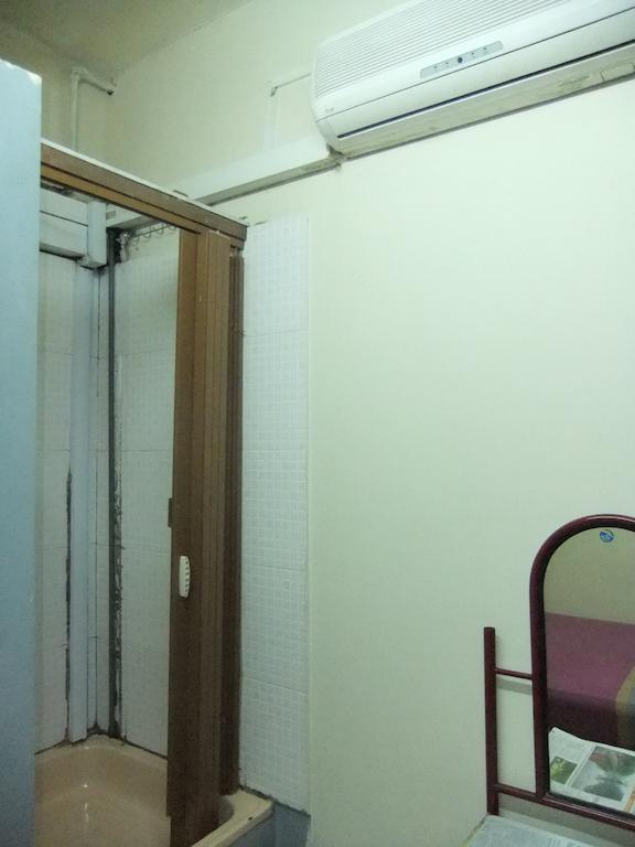Hawaii Hostel Singapore Værelse billede